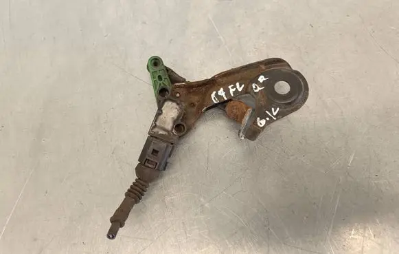 Audi A6 Allroad C7 Rear air suspension level height sensor 4H0907503