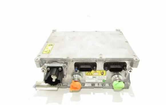 Mercedes-Benz C W205 Car battery A0009005909