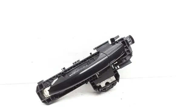 Mercedes-Benz E W212 Rear door exterior handle/bracket A2047602134