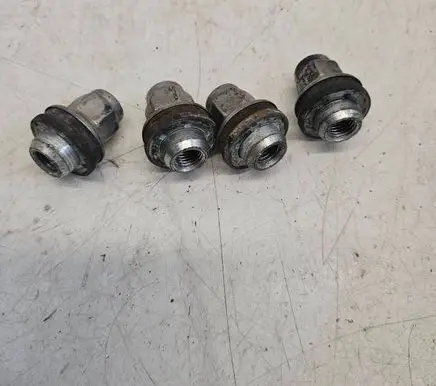 Jaguar XE Nuts/bolts 