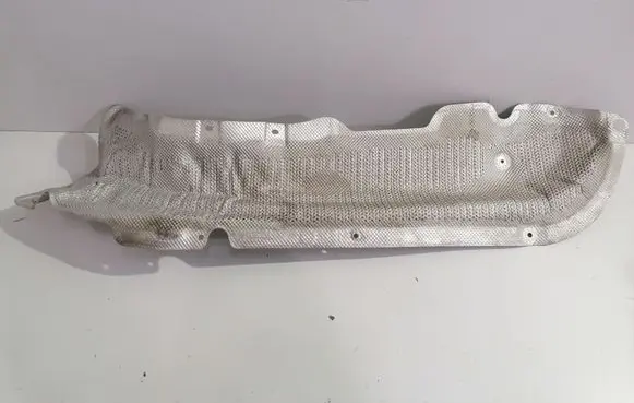 BMW 7 F01 F02 F03 F04 Heat shield in engine bay 7185202