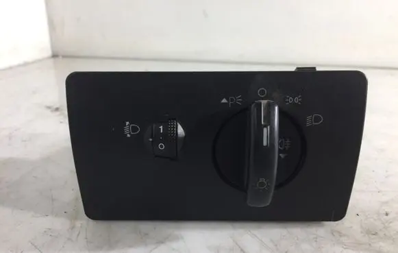 Ford Mondeo Mk III Light switch 1S7T13A024HB