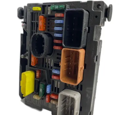 Citroen Berlingo Fuse box set 9664706280 R05