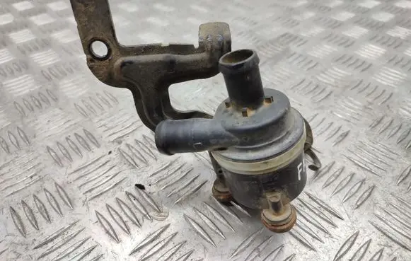 Skoda Fabia Mk2 (5J) Electric auxiliary coolant/water pump 6R0965561A