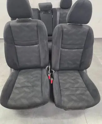 Nissan X-Trail T32 Seat set 