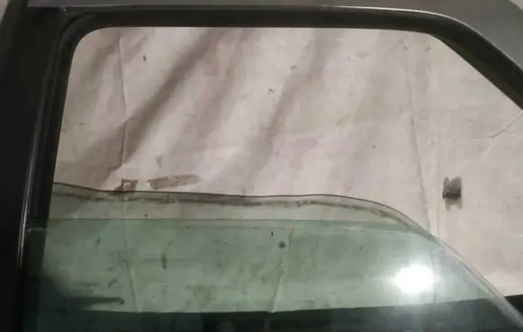 Citroen Xsara Rear door window glass as2