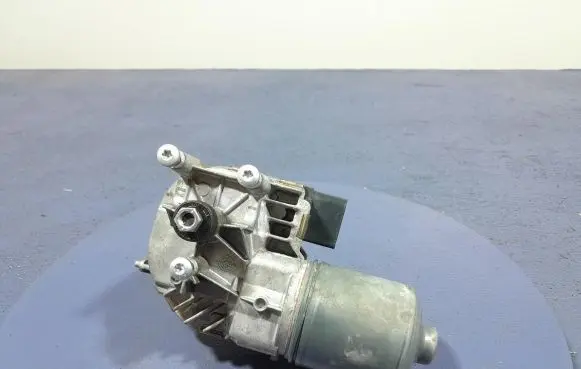 Volkswagen Scirocco Front wiper linkage and motor 1K8955119D