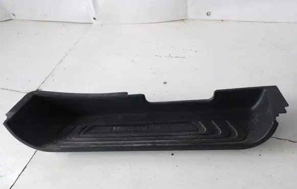 Mercedes-Benz Vito Viano W447 Front sill trim cover A4476801506
