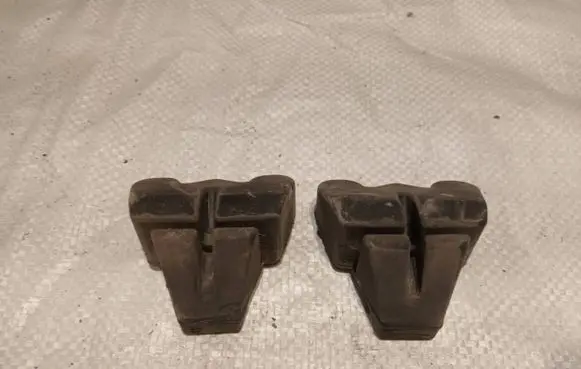 BMW X3 F25 Radiator mount bracket 7544550