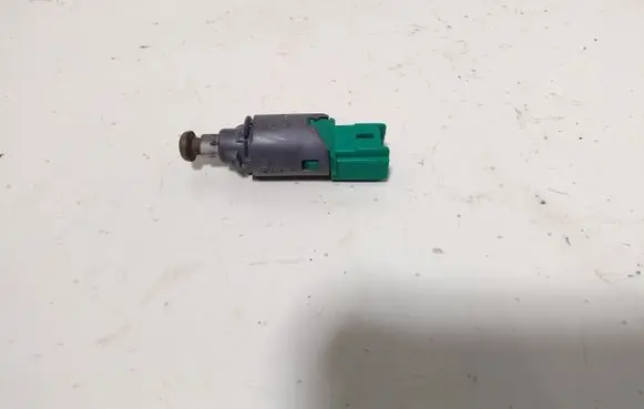 Clutch pedal sensor