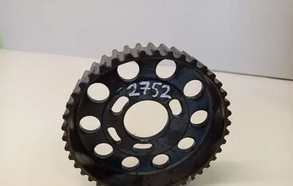 Volkswagen Touran II Camshaft pulley/ VANOS 03L109111