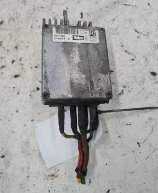 Coolant fan relay