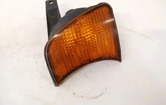 BMW 5 E34 Front indicator light 1384033