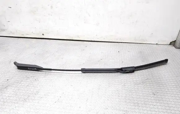 Opel Corsa C Windshield/front glass wiper blade 09114667RH