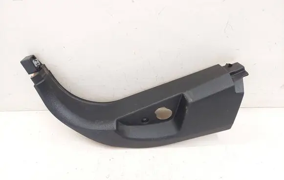 Foot area side trim