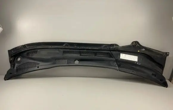 Toyota RAV 4 (XA10) Wiper trim 5573142040 5570842110 5570842130
