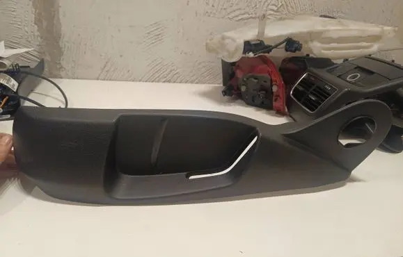 Audi A4 S4 B8 8K Seat trim 8T0881325 8355092