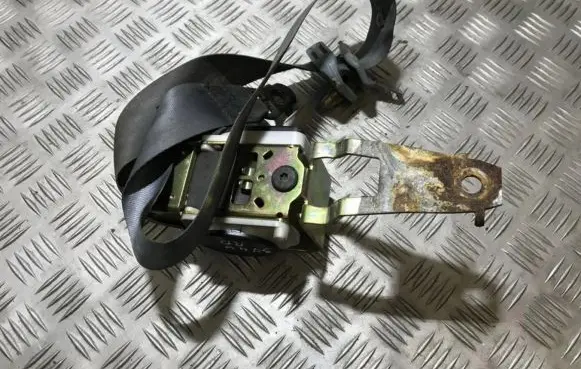 Renault Megane I Front seatbelt