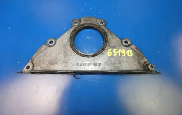 Mercedes-Benz C W204 other engine part A6510110008