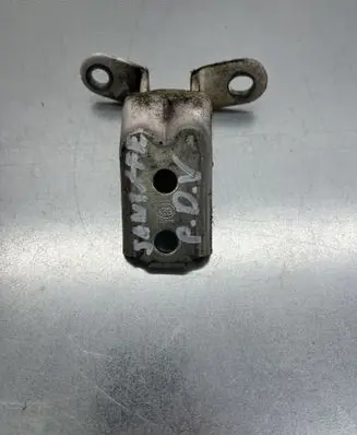 Hyundai Santa Fe Front door upper hinge 