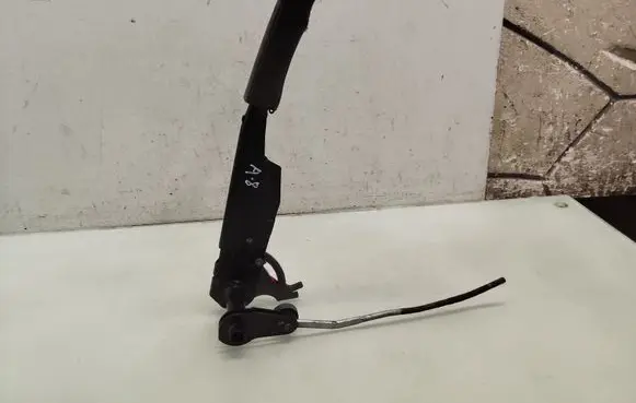 Audi A8 S8 D2 4D Handbrake/parking brake lever assembly 