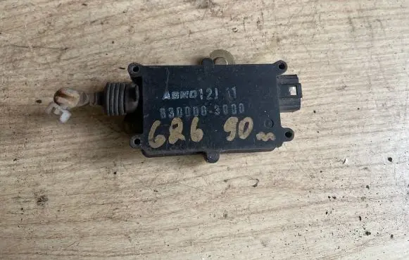 Mazda 626 Central locking motor 8300003800