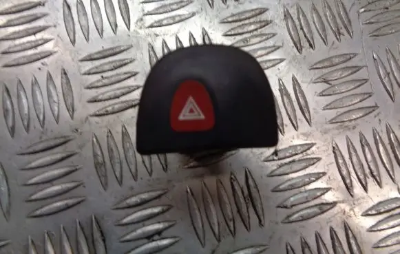 Renault Megane I Hazard light switch