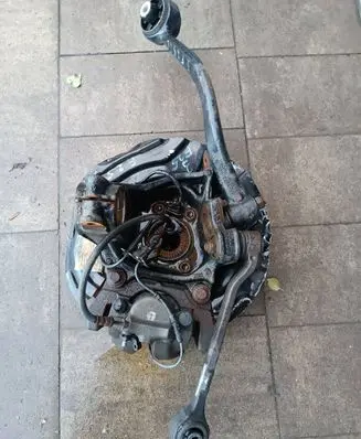 BMW X3 F25 Front wheel hub spindle knuckle 6355953