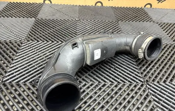 Ford Edge II Turbo air intake inlet pipe/hose K2G39F805DA