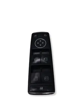 Mercedes-Benz C W204 Electric window control switch A2048703458 03139411