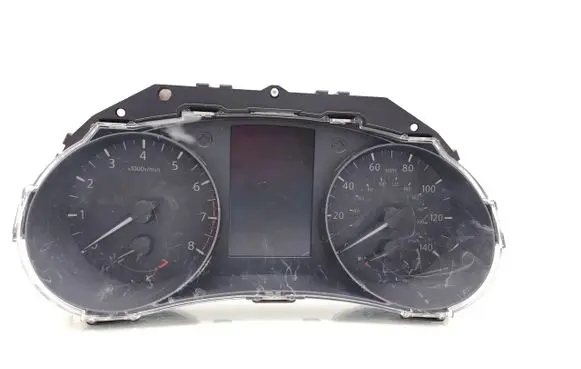 Nissan Qashqai Speedometer (instrument cluster)