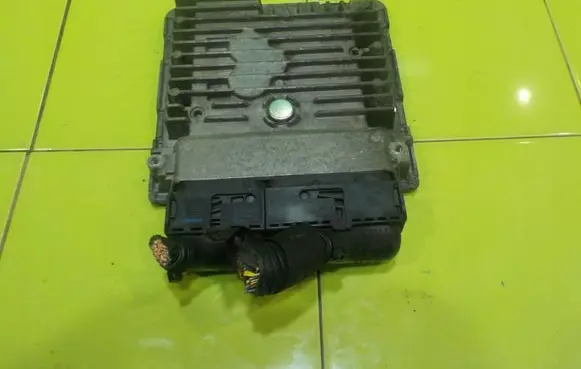 Audi A1 Engine control unit/module 5WP42924AA