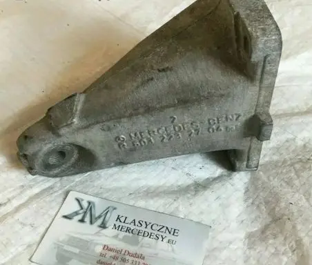 Mercedes-Benz S W126 Engine mounting bracket 6032232704