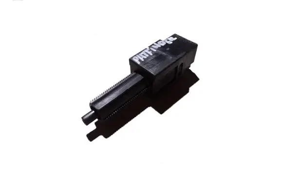 Nissan Pathfinder R51 Brake pedal sensor switch 25411EA003