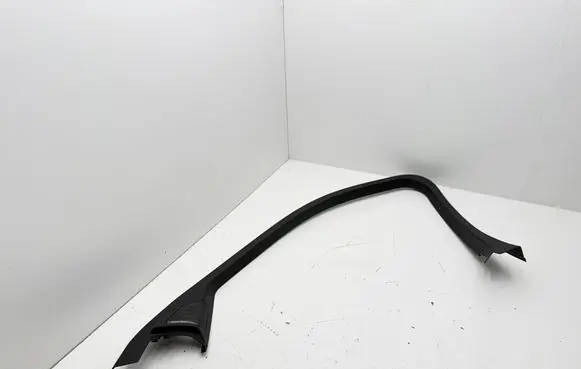 BMW X6 F16 Front door glass trim molding 7318178 7356346 1851250