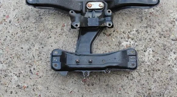 Subaru Legacy Gearbox mount