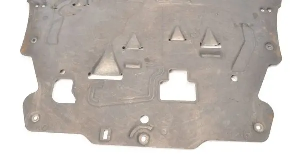 Volvo XC90 Engine splash shield/under tray 32226491