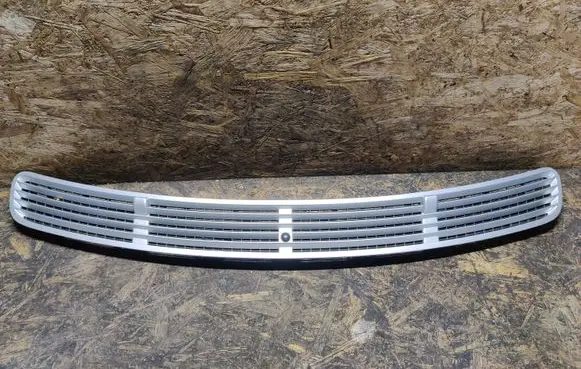 Mercedes-Benz E AMG W211 Bonnet/hood grill 2118800005 2208300272