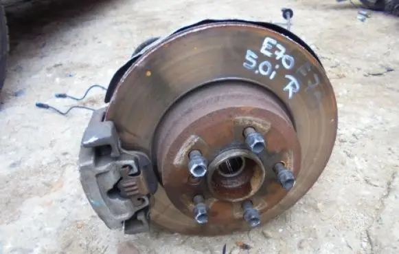 BMW X5 E70 Rear wheel hub