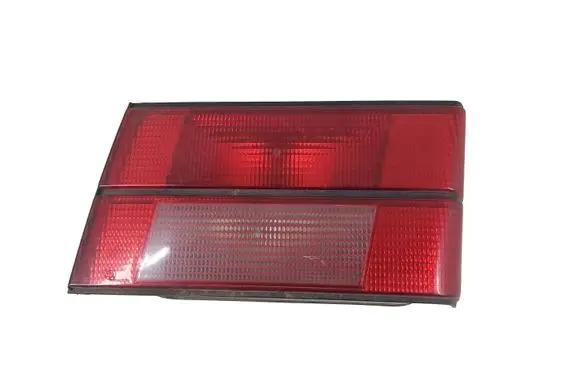 BMW 5 E39 Tailgate rear/tail lights 83515620R