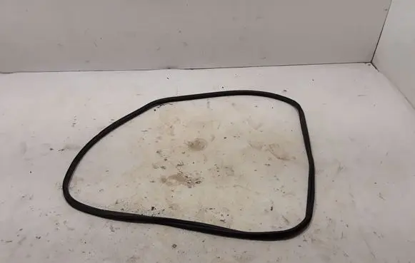 Mini Cooper Countryman R60 Trunk rubber seal (body) 9806024