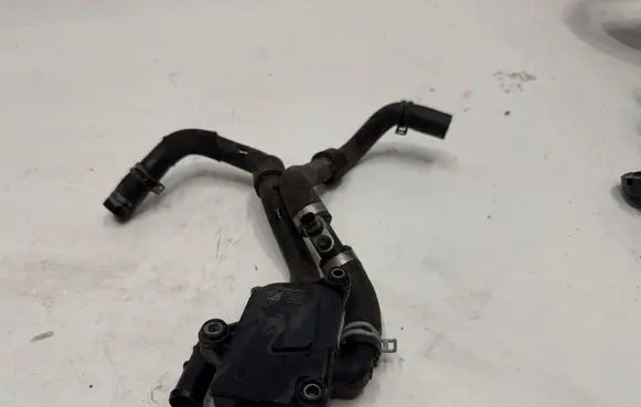 Porsche Taycan 9J1 Coolant heater control valve 5810R1003
