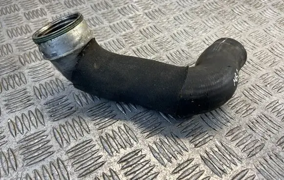 Intercooler hose/pipe