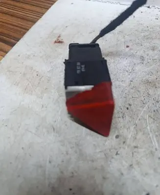 Volkswagen Caddy Hazard light switch 1T0953509