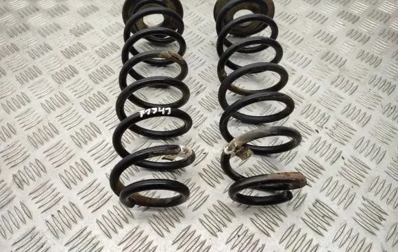Volkswagen Golf VII Rear coil spring 5Q0511115GF