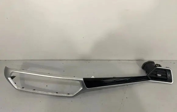 BMW 3 G20 G21 Dashboard glove box trim 8093571