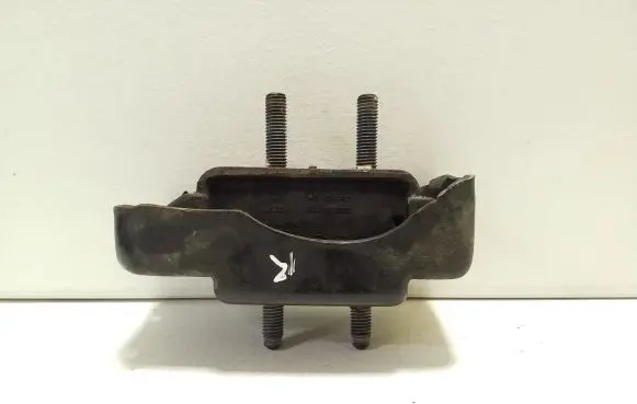 Iveco Daily 5th gen Engine mount bracket 5801283685