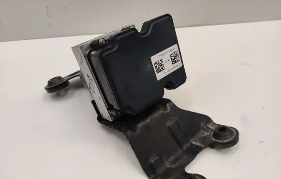 Chrysler Pacifica ABS Pump 68222745AG P68222745AG