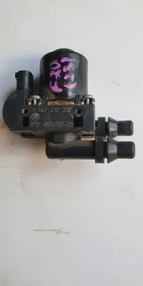 BMW 1 F20 F21 Coolant heater control valve 1147412212 8514557