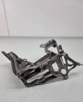 Mercedes-Benz C W205 Headlight/headlamp mounting bracket A2056221600